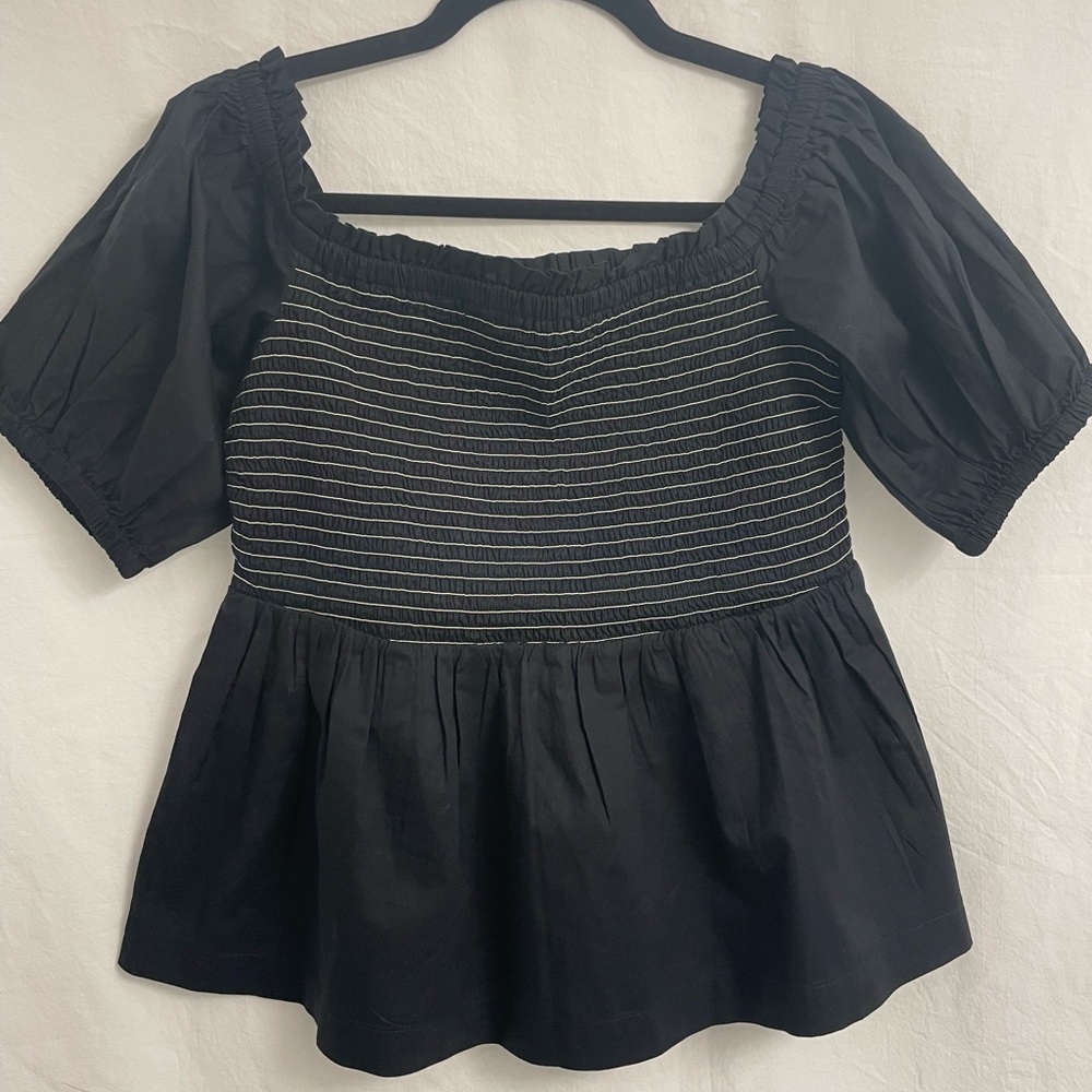 Old Navy Black Smocked Blouse NWT - Medium. Blouse can be worn off the shoulder